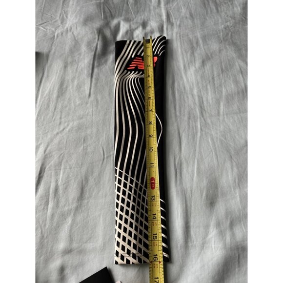 New Balance 2023 Pro Elite Team Arm Sleeve Track Prodigy Racing Black Size Small - Picture 8 of 13